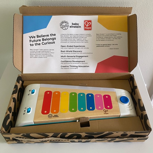 Baby Einstein • Magic Touch Xylophone Wooden Musical Toy with Lights - Picture 4 of 8